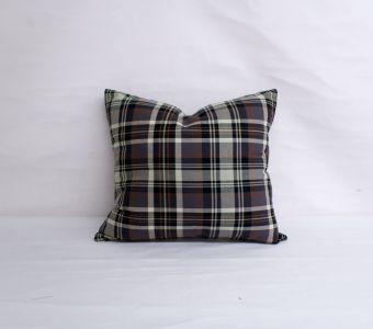 Indoor Kravet Basics 30248-811 - 18x18 Throw Pillow