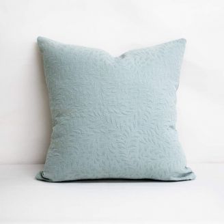 Indoor Fabricut Belle De Nuit La Mer - 22x22 Throw Pillow